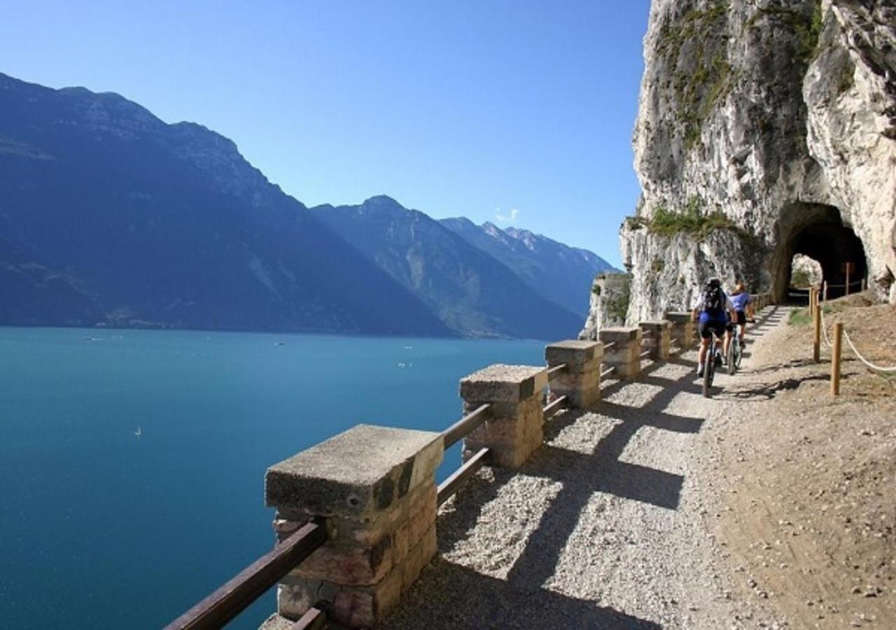 Casa Zanoni Leilighet Torbole Sul Garda Eksteriør bilde